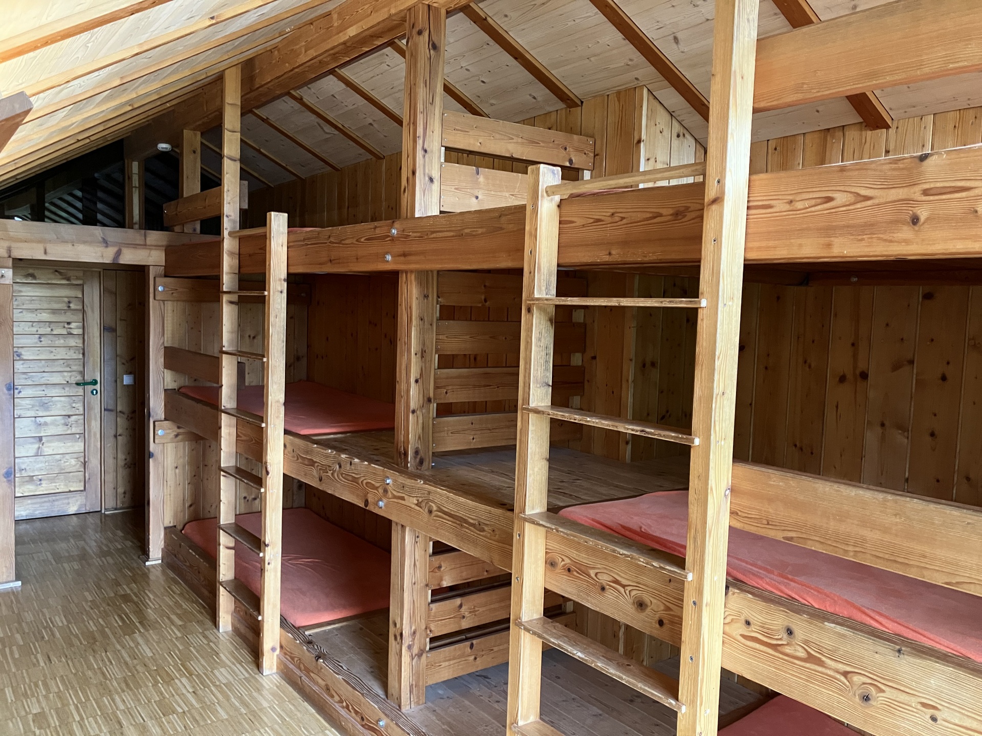 Zimmer Narrenberg links Zimmer Narrenberg links